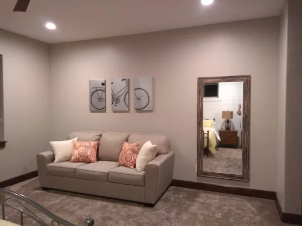 Suite #2 - Upstairs